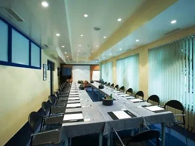 City Hotel