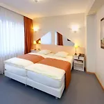 City Hotel