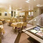 City Hotel Hotel