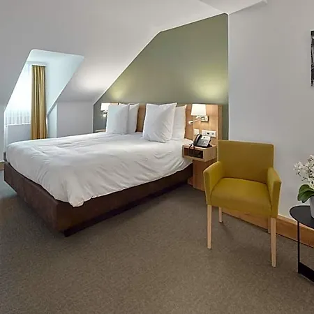 City Hotel 3*