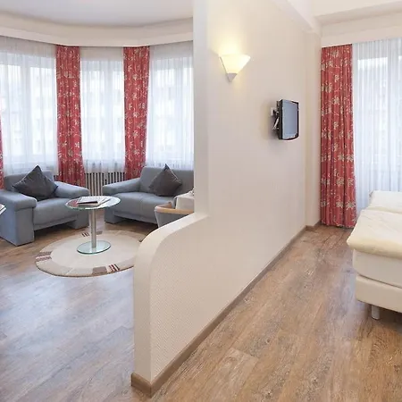 City Hotel