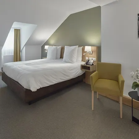 City Hotel 3*