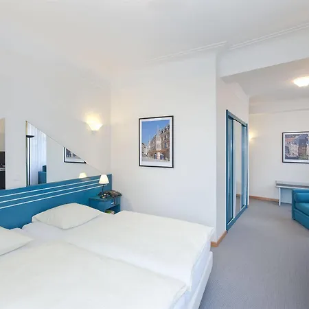 City Hotel 3*