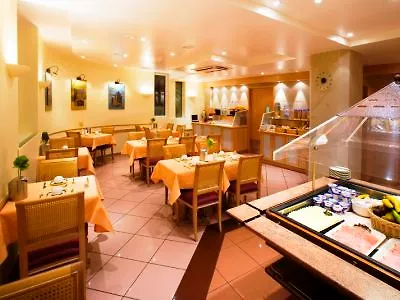 Hotel City Hotel 3*